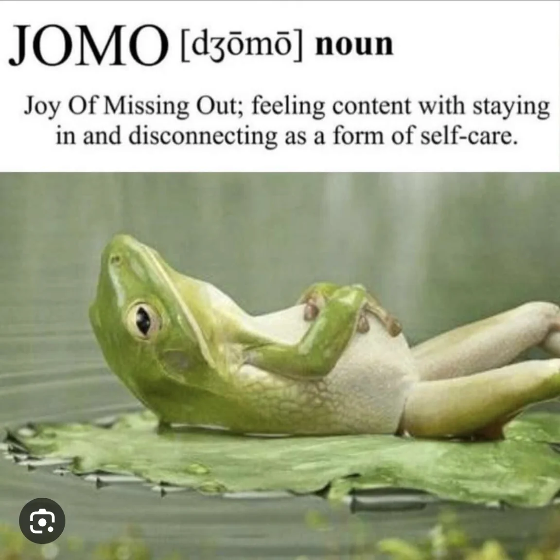 FOMO vs. JOMO: Bạn đang chạy theo hay tận hưởng cuộc sống?