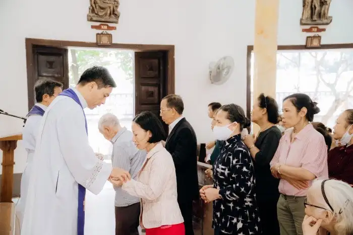 Tìm hiểu về Bí tích Xức Dầu Bệnh Nhân của đạo Công Giáo