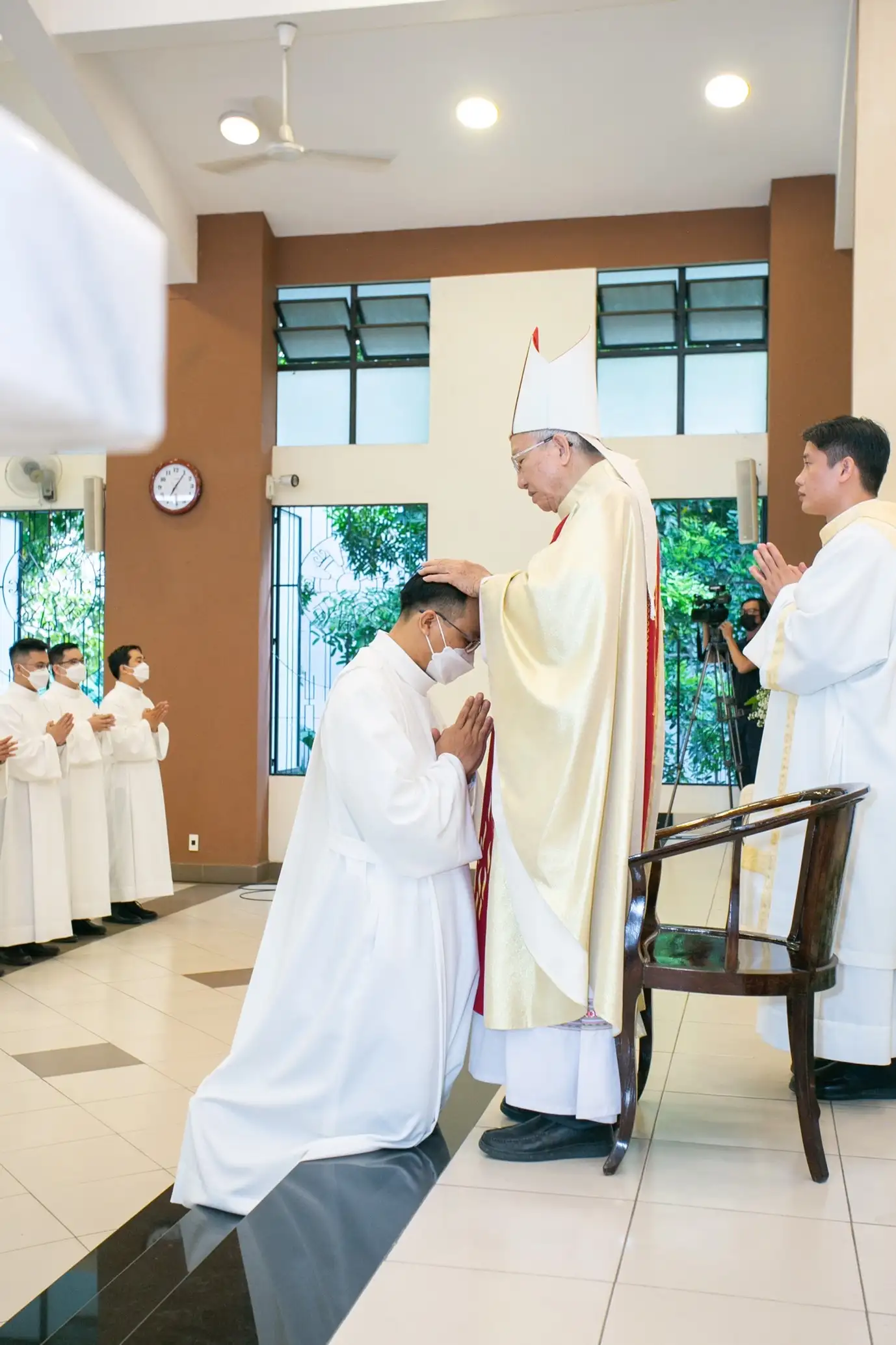 Những hiểu biết về bí tích Truyền Chức Thánh