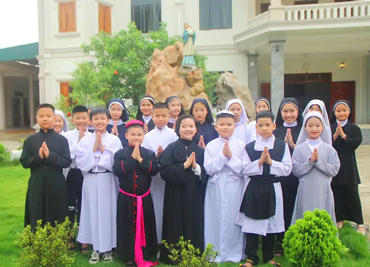 Gia đình là nơi ơn gọi được ươm mầm